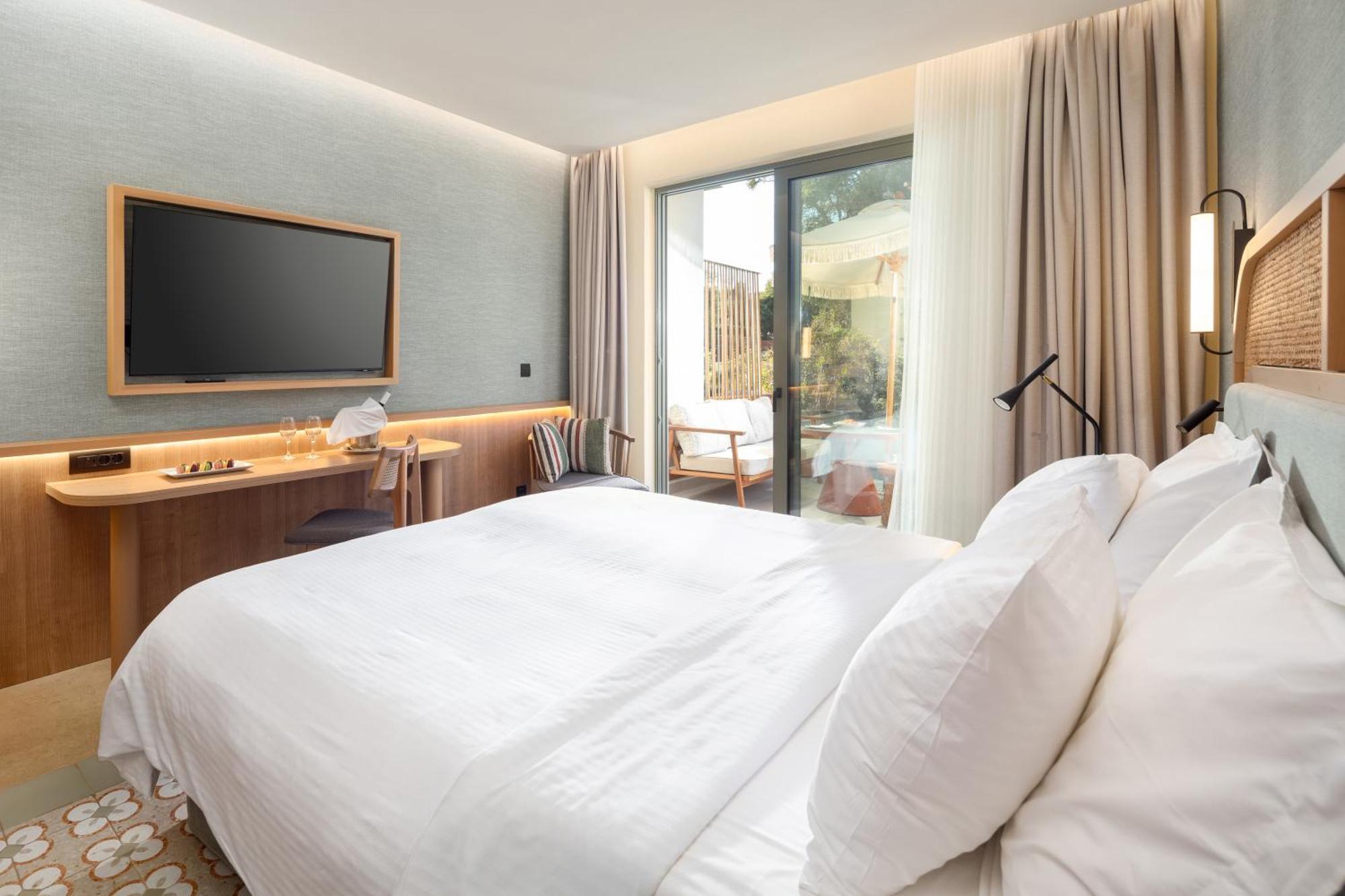 Sentido Apollo Palace Mesongi Ngoại thất bức ảnh Deluxe room