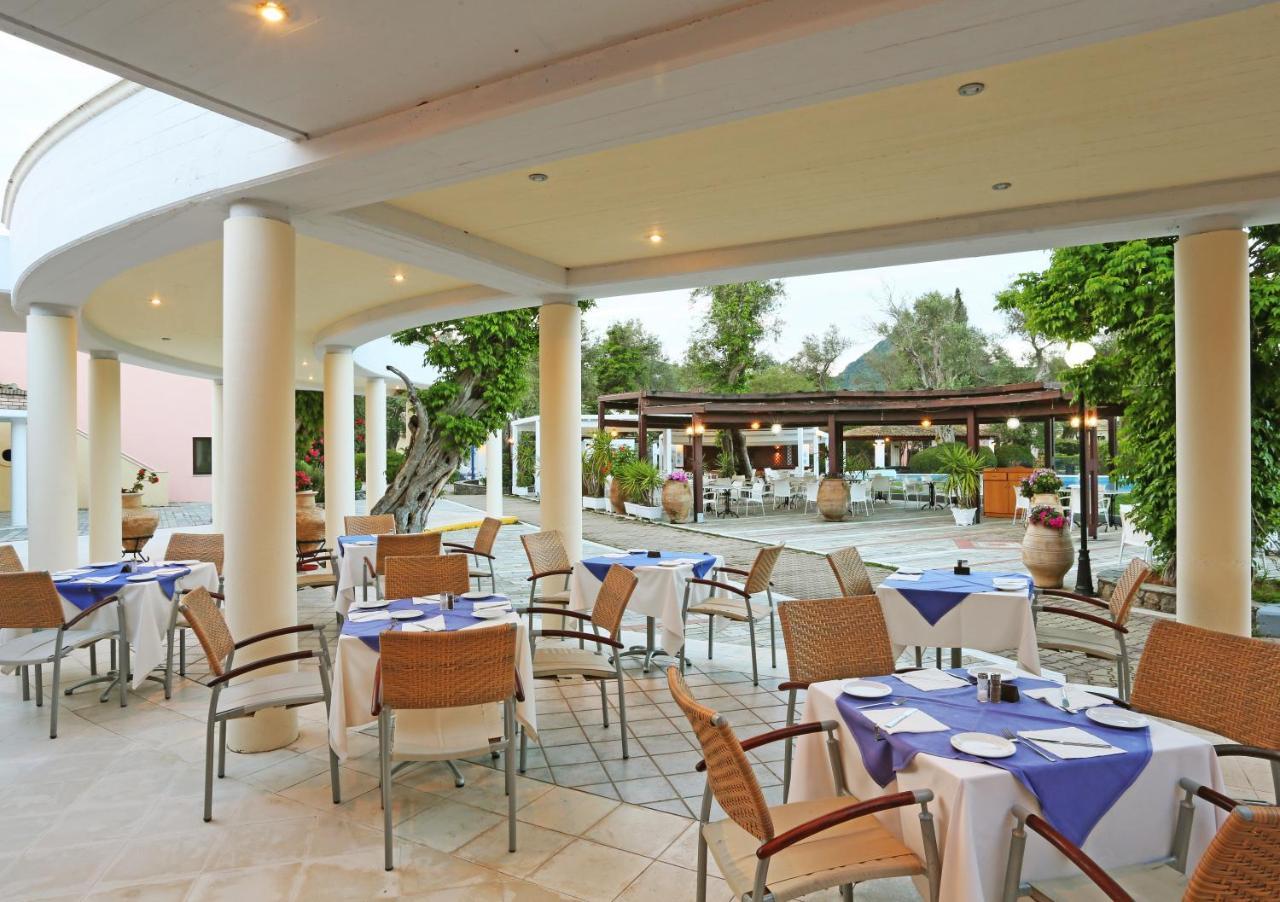 Sentido Apollo Palace Mesongi Ngoại thất bức ảnh The restaurant at the hotel