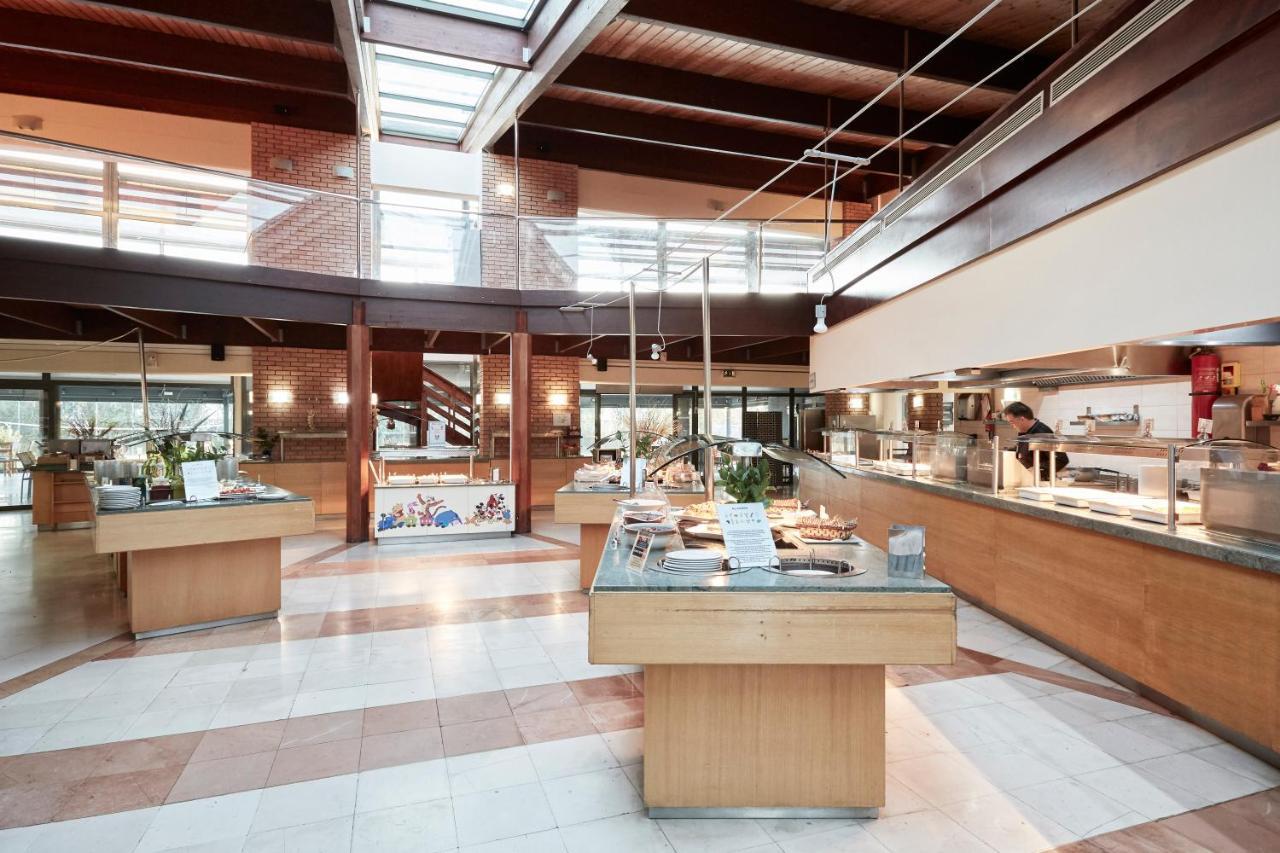 Sentido Apollo Palace Mesongi Ngoại thất bức ảnh The buffet at the airport